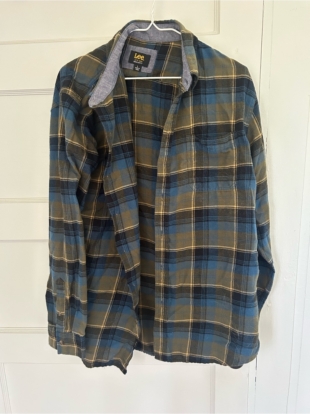Lee Navy & Olive Plaid Button-Up Shirt